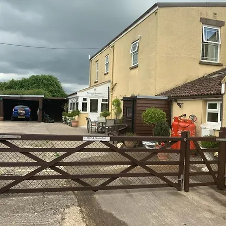 Old Gloucester Road Farm *